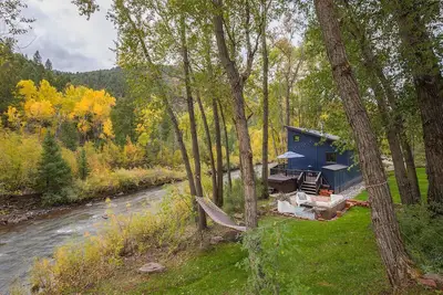 Image de Tranquil cabin right on the San Miguel River, just 20 minutes from Telluride.