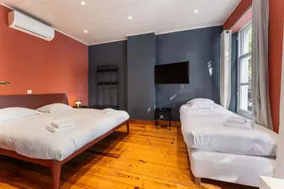 Image de Room with view on old city square The Lake Suites