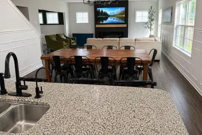 Image de Spacious 5-bedroom house in lovely Castle Hayne, minutes to wrightsville beach