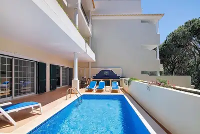 Image de Appartement 'Tulipa' avec piscine privée, Wi-Fi et climatisation