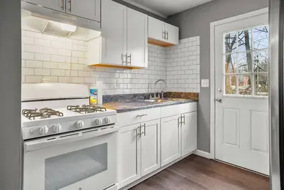 Image de The Swish & Stay l Cozy 2br I 15m to Rrg I Wi-Fi