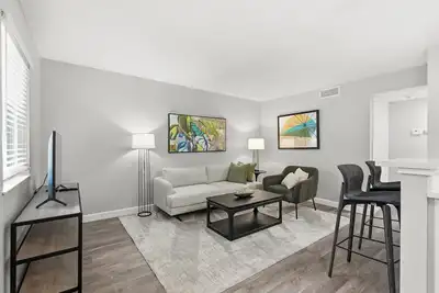 Image de Modern Newly Furnished Napa 1br | Pool, Gym, Patio