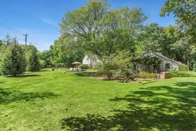 Image de Charming property with 2 small cottages with 1-bedroom each in lovely Water Mill