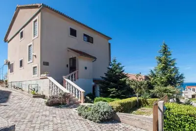 Image de Guest House Stay & Smile Dolac Primošten - Two Bedroom Apartment with Sea View and Balcony