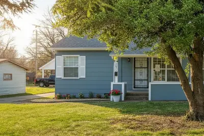 Image de 2-bedroom home Travel Nurse Friendly 30+ Day Stay Fully Furnished Pet Friendly