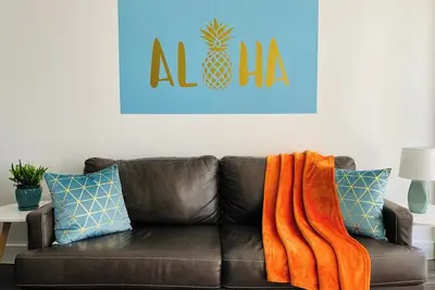 Image de Waikiki Banyan Aloha Suite with Ac & Free Parking