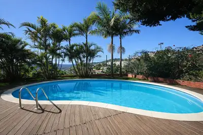 Image de Get Unforgettable Experience Private Atlantic View Pool Jacuzzi Madeira Garden