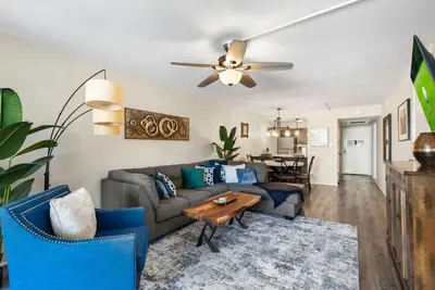 Image de Old Town Condo | Pool, Spa & Patio | Sleeps 6