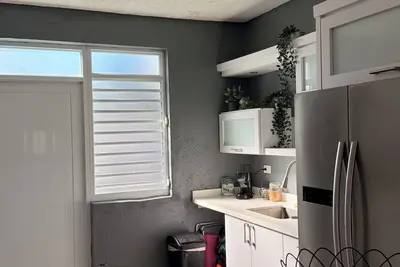 Image de 3-bedroom condo in gorgeous San Juan walking distance from the beach