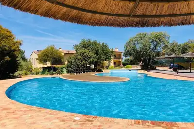 Image de Algarve countryside gem: pool, sunsets & beaches