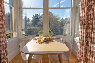 Image de Luxury Heritage Townhouse ︱King Bed ︱Near Botanics