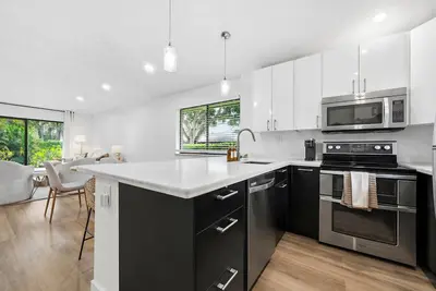 Image de Quiet Pga Retreat: Bright, Modern Cottage Near World-Class Golf