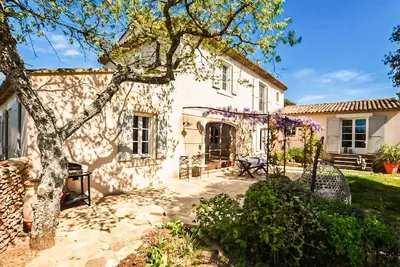 Image de Charmante maison à Bonnieux