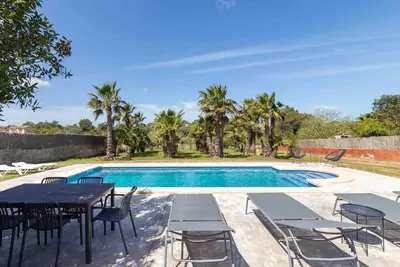 Rural property with pool in Can Picafort