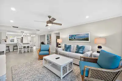 Image de Island Condo Nestled in the Heart of Sanibel - Lighthouse Point 130