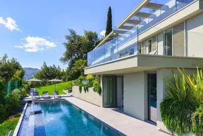 Image de Villa Acquariva Piscine Privée Chauffée, Vue Lac, Wi-Fi et Climatisation
