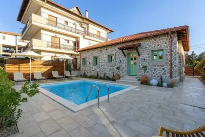 Image de Pnoe Luxury Villa - Ierissos Private Pool Retreat