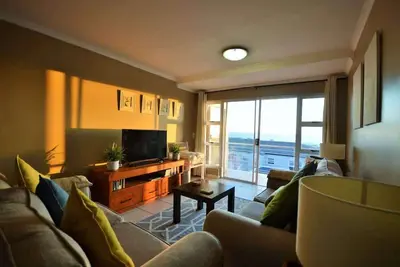 Image de Oceanfront Apartment w/Balcony, Table Mountain