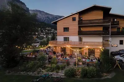 Image de Flem Mountain Lodge, (Flims Waldhaus). Moderne neue 4. 5 Ferienwohnung by Interhome