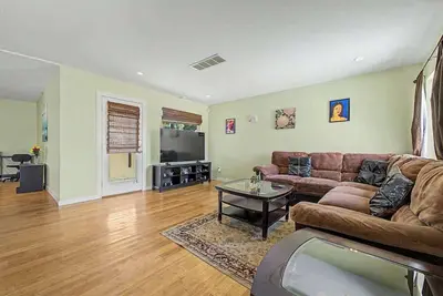 Image de 3br Home w/ Pool & Hot Tub Near Old Town