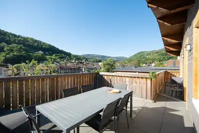 Image de Beau gîte familial avec grande terrasse, suite parentale. . . - Lits faits et ménage inclus