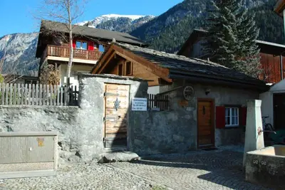 Image de Haus Fravgia veglia, (Andeer). by Interhome