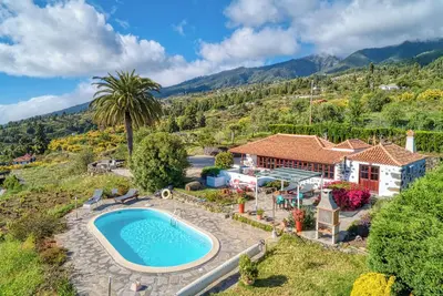 Image de Casa Lorenzo Maison de vacances avec piscine et vue sur la mer Tijarafe La Palma