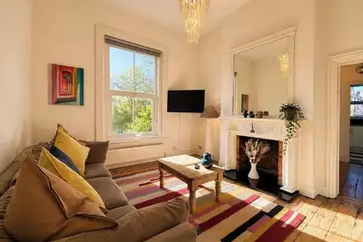 Image de Stylish 2br Flat • Walk to Beach, Town & Shops