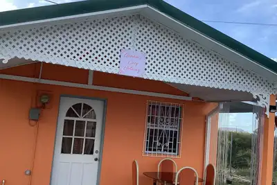 Image de Lovely Cozy 2-bedroom house in quiet Black Bay Area for your peaceful getaway