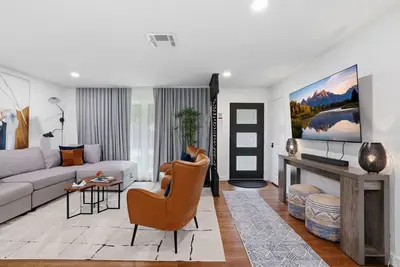 Image de Upscale 4 Bd/3 Ba 5 Min to the Galleria!