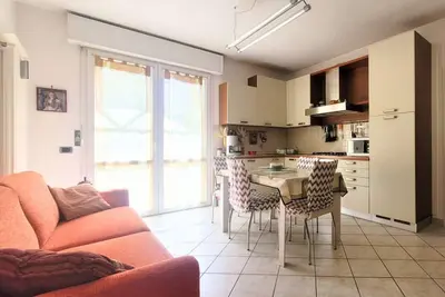 Image de Cn041 - Cesenatico, four-room apartment on two levels with accessories