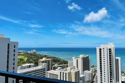 Image de Penthouse Suite, Top Floor Panoramic Ocean View with Ac & Free Parking