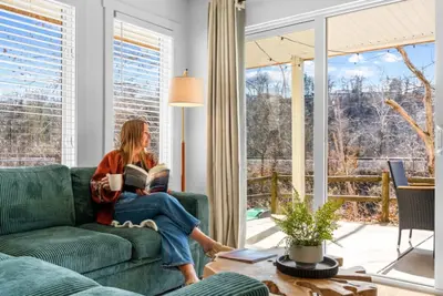 Image de Spacious 2br Condo Sleeps 8 w/ Patio, Indoor Pool, Gym and Resort Access