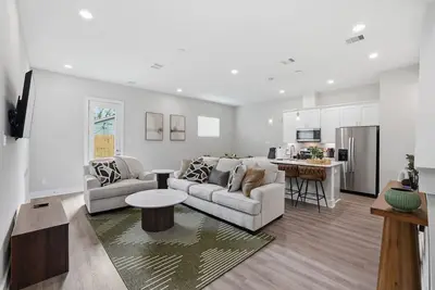 Image de Unwind 15 Min from Dwntn Houston in Tranquility!