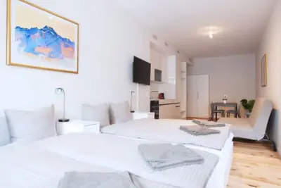 Image de Bs Hodler I - Marktplatz HITrental Apartment by Interhome