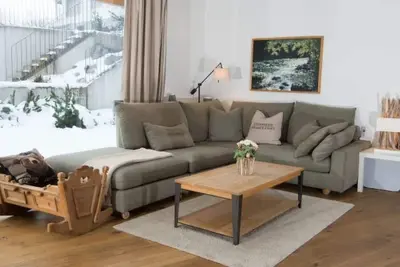 Image de Valmala für 5 Personen und einem Familienhund mit eingezäuntem Garten by Interhome