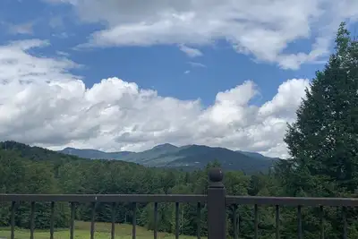 Image de Luxury 3-bedroom Von Trapp Villa in Stowe with Mountain views