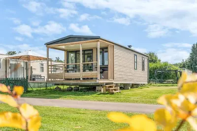 Image de Camping Papillon Bouillon - Premium 137 by Interhome