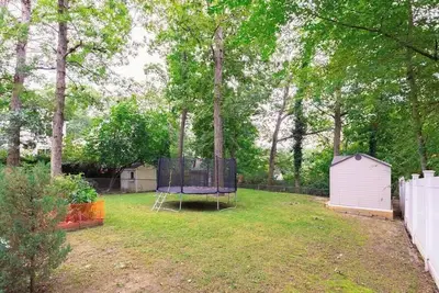 Image de Gorgeous 6-bedroom house in friendly Arlington - Minutes to Dca