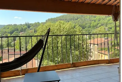 Image de Appartement de charme - Vue collines - 30min Lac de Ste Croix - Animaux acceptés