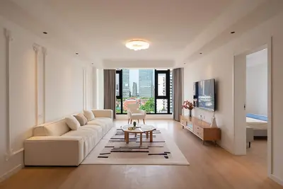Image de 3-bedroom apartment with Full-height windows and high-floor panoramic view