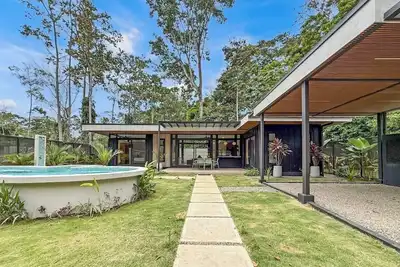 Image de A Secluded Modern Villa with Private Pool, Jungle Oasis Bathtub & Beach Access