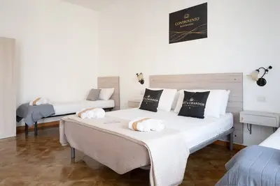 Image de Chambre quadruple avec balcon privé et vue sur la mer