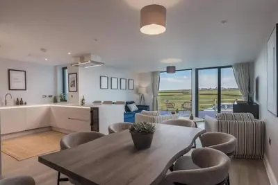 Image de Sea View Stylish Apt with Sauna, Steps to Beach