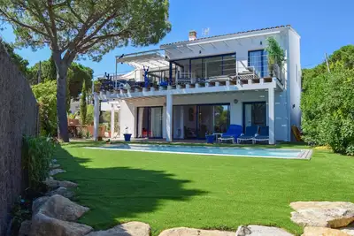 Image de Fantastique villa avec piscine et jardin privé