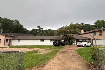 Image de Spacious 9 - Bedroom-4. 5 Bathroom Country/Cozy Home in pleasant Katy, Texas.