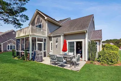 Image de 4br Coastal Getaway - Golf, Pool & Oc Beach access in Berlin, Md