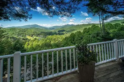 Image de Breathtaking Grandfather View has a truly Breathtaking view of Grandfather Mount