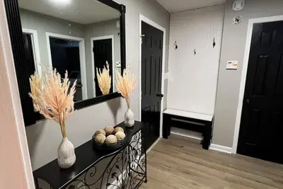 Image de The Porch House is your cozy, modern Southern retreat  in Covington