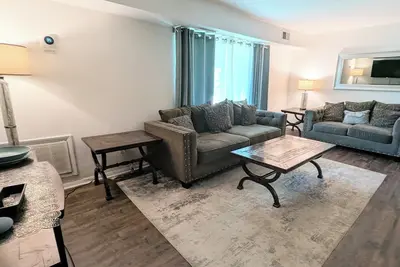 Eclips 2-bedroom condo in Central Raleigh